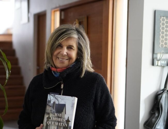 Gabriela Pinochet presenta ‘Hay amores que matan’, una novela sobre las relaciones tóxicas y sus consecuencias
