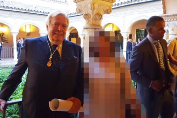 Nicolas Puech, heredero de Hermès: de dejar 15.000 millones a su jardinero sevillano a embutirse en un asiento de Easyjet