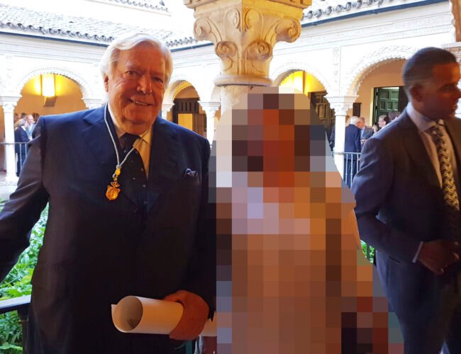 Nicolas Puech, heredero de Hermès: de dejar 15.000 millones a su jardinero sevillano a embutirse en un asiento de Easyjet
