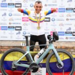 Juan José Florián, ‘Mochoman’, el ciclista del Movistar al que una bomba de las FARC dejó sin manos y sin una pierna:  «El humor es básico en mi vida»