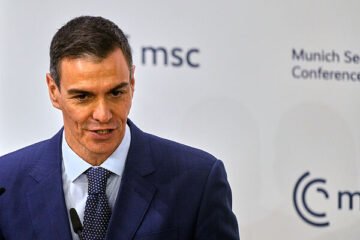 El CIS de Tezanos vuelve a ampliar la ventaja del PSOE sobre el PP y ya la sitúa en 10,7 puntos pese a las debacles electorales