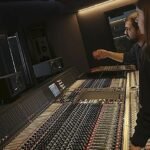 ‘Todo lo que necesitas saber sobre la industria musical’, la Biblia del artista pop