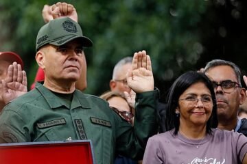 EE.UU. tenía una orden de detención contra Padrino antes de ser destituido por Delcy