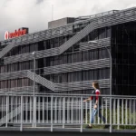 Vodafone España entra también en el cotizado mercado de las eSims para viajes