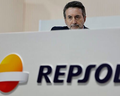 Repsol reduce la inversión en energía verde y vuelve a centrarse en el petróleo en plena tormenta geopolítica