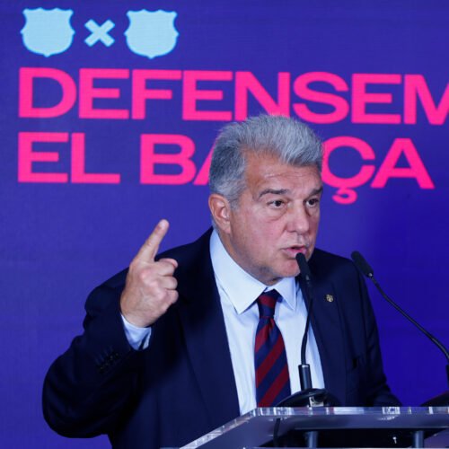 Xavi critica que Laporta dijo «no» a Messi y se inicia una guerra total en el Barça: «Xavi perdía y Flick gana»