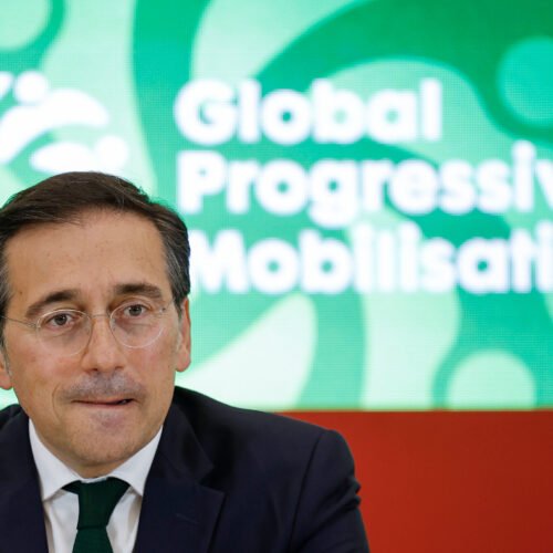 Albares critica a María Corina Machado y revela que pidió refugio en la embajada en Caracas: «No se puede pedir ayuda y luego desmerecer a las instituciones españolas»