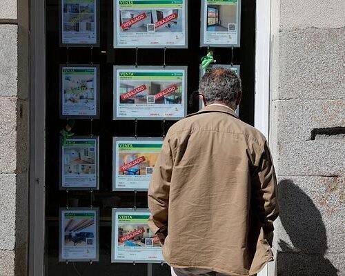 Consumo encarga sus nuevos informes sobre vivienda a un investigador vinculado al Sindicato de Inquilinas