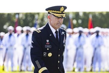 Trump purga al jefe del Ejército y agrava la crisis en EE.UU. por la guerra de Irán