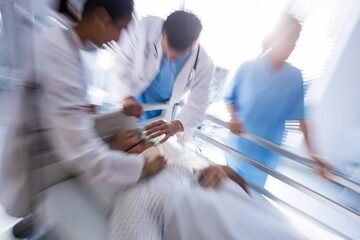 La inteligencia artificial ya razona como un médico: supera a los doctores en el diagnóstico de urgencias
