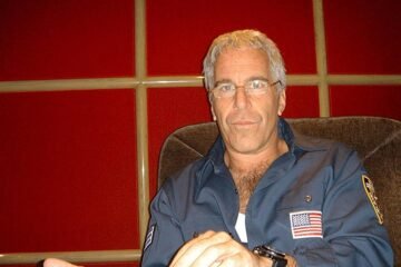 La Justicia revela una nota del primer intento de suicidio de Jeffrey Epstein