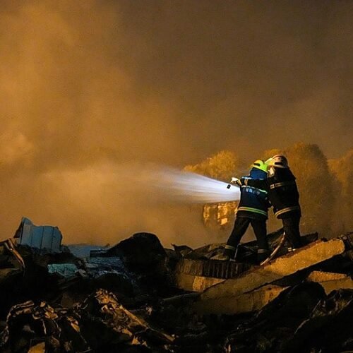 Al menos 21 muertos y 61 heridos en una explosión en una fábrica de fuegos artificiales en el centro de China