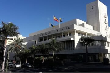 Gran Canaria busca evitar la imposición del «vosotros» sobre el «ustedes» en el uso del lenguaje administrativo y público