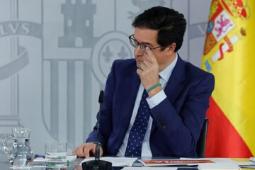 El Gobierno aprueba la primera ley de IA nacional que obligará a etiquetar contenidos creados con IA y creará sanciones de hasta 35 millones