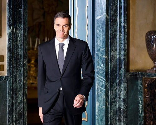 Las exigencias de explicaciones de los socios llevan a Sánchez a comparecer en el Congreso para informar de las investigaciones judiciales que cercan al PSOE