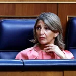 Sumar se enreda en el debate para tomar una posición contundente ante la corrupción de Sánchez
