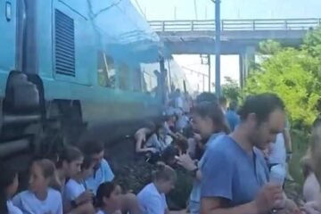 Caos en la alta velocidad francesa: un fallo eléctrico masivo deja atrapados a mil pasajeros en plena ola de calor