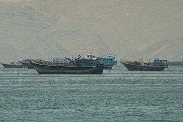 EE.UU. ataca embarcaciones en el sur de Irán en «legítima defensa» a pesar de las negociaciones de paz