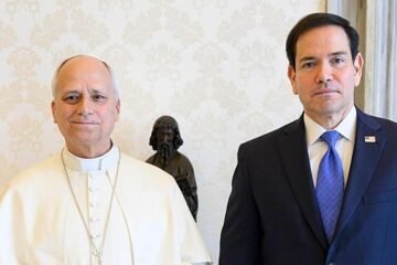 El Papa recibe a Marco Rubio en el Vaticano para una «conversación franca» tras las críticas de Trump