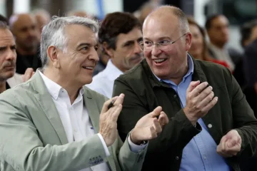 Miguel Tellado ataca a Aitor Esteban y al PNV por «sostener a la mafia» en el Gobierno