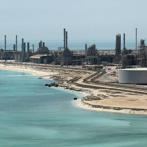 Al menos 14 muertos tras estrellarse un helicóptero de la petrolera Aramco en Arabia Saudí