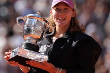 Andreeva pone fin a la intrépida aventura de Chwalinska y gana en Roland Garros su primer grande