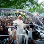 El Papa de «la luz» que habla «claro y firme» al mundo desde España desborda Madrid de júbilo