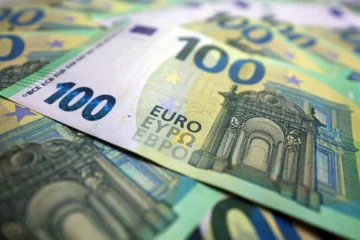 El poliamor y las salidas a bolsa provocan dolores de cabeza