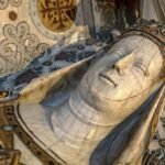 La tumba de la reina Elisenda en el Monasterio de Pedralbes revela detalles desconocidos de su entierro