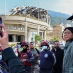 Delcy Rodríguez visita La Guaira, zona cero del terremoto de Venezuela, y acepta la ayuda de EE.UU.