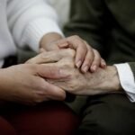 Los neurólogos piden a Sanidad que no se niegue a financiar los fármacos para el alzhéimer precoz