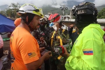 Carrera contra el reloj para salvar a Fabio, el niño que lleva nueve días atrapado entre los escombros