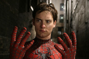 Tobey Maguire sucumbe a los encantos de la cantante Ice Spice y los pillan ‘besándose’ en una fiesta