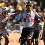Del Toro se impone en la primera etapa del Tour de su vida con un regalo de Pogacar en Montjuic