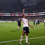 Inglaterra resiste y sobrevive agarrada a Bellingham en un duelo imperial contra México