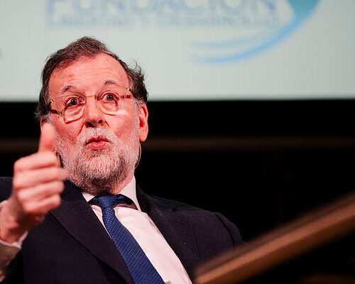 Indignación en Francia por las palabras de Rajoy sobre su selección e insulto de Óscar Puente: «Es un zoquete post franquista corrupto»