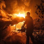 Una madrugada «como el infierno» en el Valle del Tiétar: «Conseguimos salvar del fuego lo máximo que se podía»