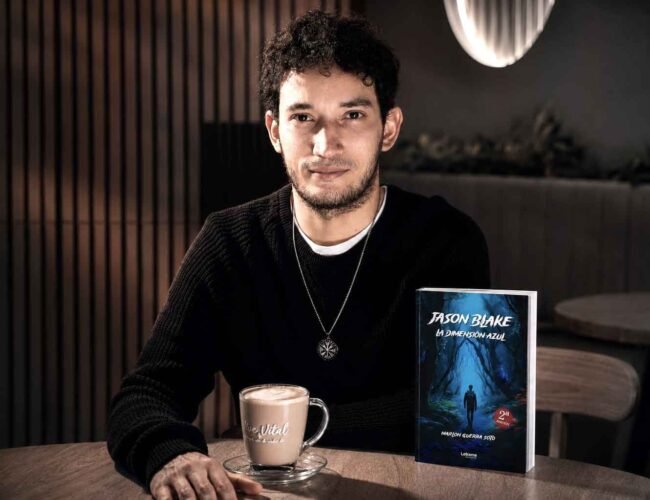 MARLON GUERRA SOTO REVOLUCIONA LA CIENCIA FICCIÓN CON SU NOVELA ‘JASON BLAKE LA DIMENSIÓN AZUL’
