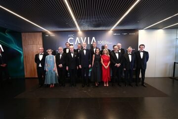 La entrega de los premios Cavia 2026: Karina Sainz Borgo, Gallego & Rey y ‘La Contra’ de ‘La Vanguardia’, los galardonados