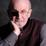 El Juzgado declara culpable de «un acto de terrorismo» al agresor de Salman Rushdie