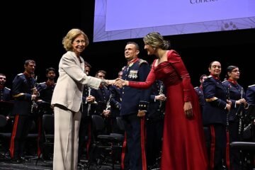 La Guardia Real pone música a los 250 años de amistad entre España y EE.UU.