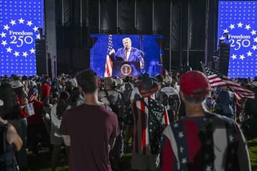 Trump celebra los 250 años de EE.UU. como el triunfo de su presidencia