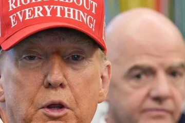 Trump confirma que llamó al presidente de la FIFA para revisar la tarjeta roja a Balogun
