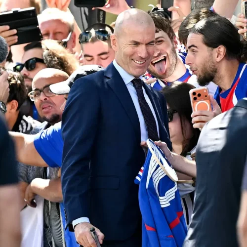 Zidane es el nuevo seleccionador de Francia: «Es una inmensa alegría, estoy muy feliz»
