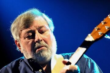 Muere el escritor y cantante Francesco Guccini, icono de la canción protesta italiana