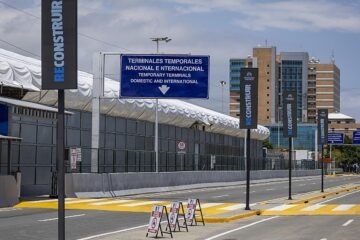 El principal aeropuerto de Venezuela reabrirá el 1 de septiembre tras los daños causados por el doble terremoto