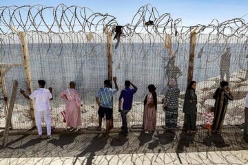 Las redes pasan de ‘efecto llamada’ a buscar desaparecidos en la crisis migratoria de Ceuta