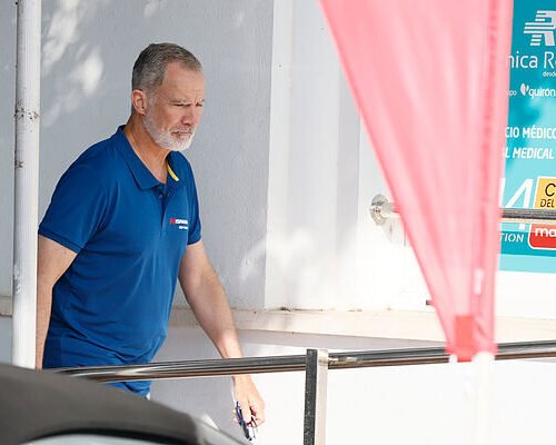 Felipe VI recibirá mañana en Marivent al presidente de Ceuta para mostrar el apoyo de la Corona tras el cruce masivo de personas a nado