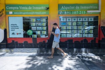 La vivienda pone a prueba el bolsillo de las familias: comprar o alquilar en Málaga y Baleares lamina la mitad de los ingresos cada mes