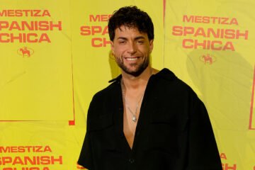 Montoya: «Imagino a Dios como un señor muy limpio. Con melena»